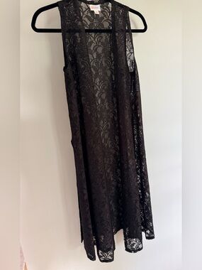 LuLaRoe Joy Vest Black Floral Lace Sleeveless Duster Cardigan XS